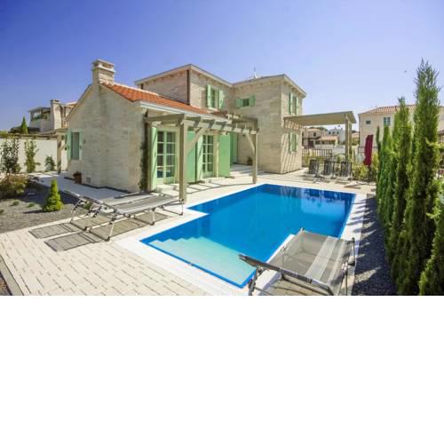 Luxury villa with a swimming pool Liznjan (Medulin) - 16329