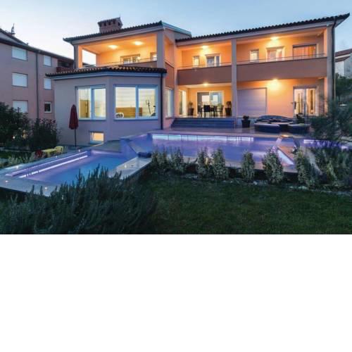 Luxury villa with a swimming pool Pjescana Uvala (Pula) - 17131