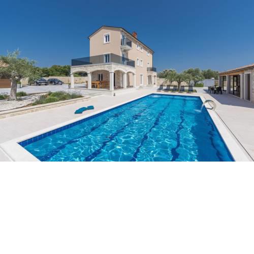 Luxury villa with a swimming pool Vodnjan (Fazana) - 16867
