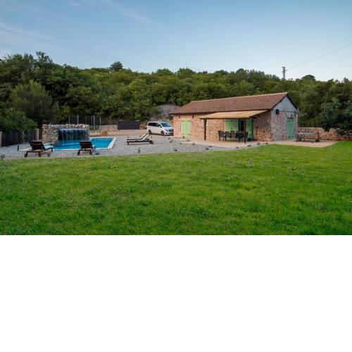 Luxury villa with a swimming pool Vrbnik (Krk) - 17429