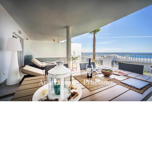 LUXUS APARTMENT WITH SEA VIEWS 40M2 TERRACE
