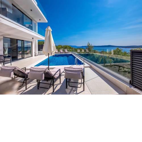 Luxus Villa Arly