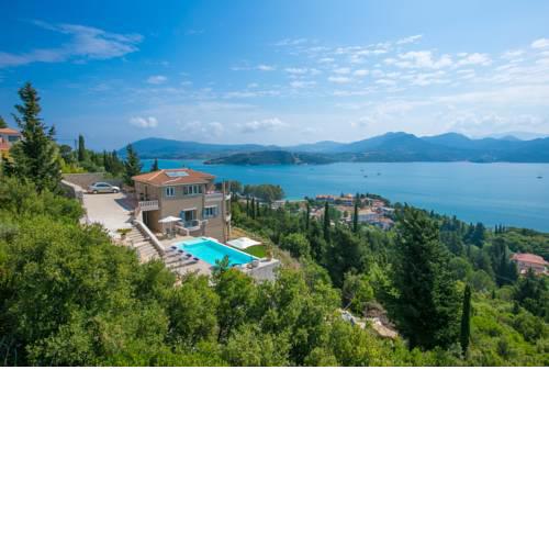 Lygia Villa Sleeps 6 Pool Air Con WiFi