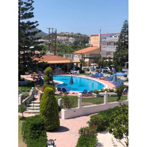 Lyristis Apartments Plus