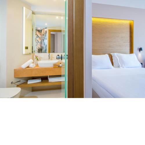 M City Hotel