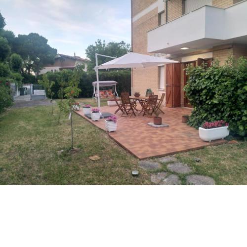 M343 - Marcelli, trilocale con ampio giardino a 50mt dal mare