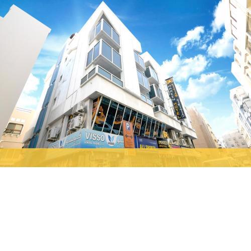 Maaeen Hotel