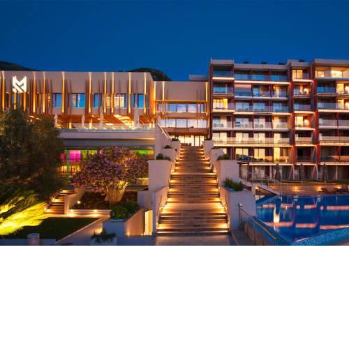 Maestral Resort & Casino