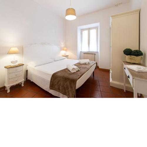 Magenta Luxury Montevecchio