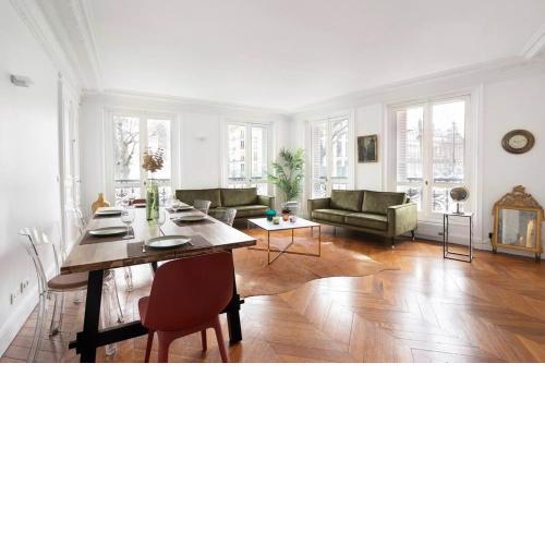 Magnificent apt in Paris near Champs Elysées-8 ppl