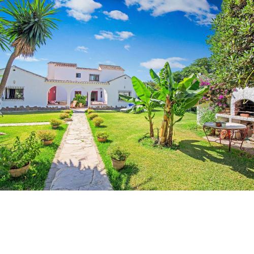 Magnificent Mansion in Andalusia near Sea