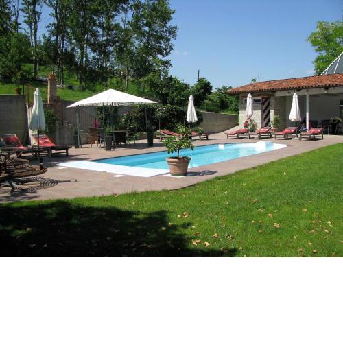 Magnificent Mansion in Bastia Mondovi with Swimming Pool