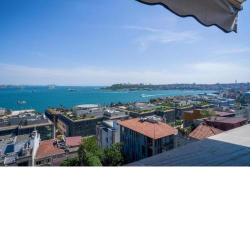 Magnificent Sea View Flat 5 min to Istiklal Square
