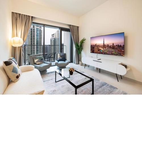 Magnificent Stylish 2 BR in Downtown Dubai