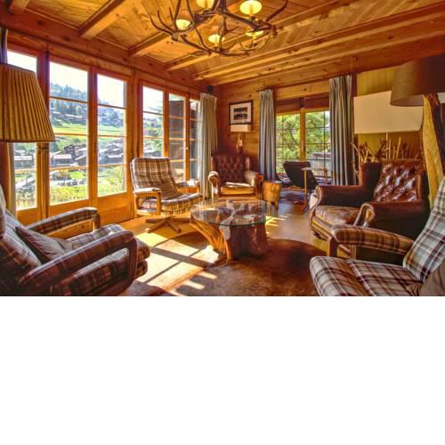 Magnifique chalet familial pour 10 personnes au coeur de Nax