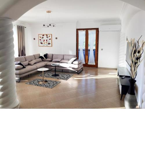 Magnolia Luxury Penthouse