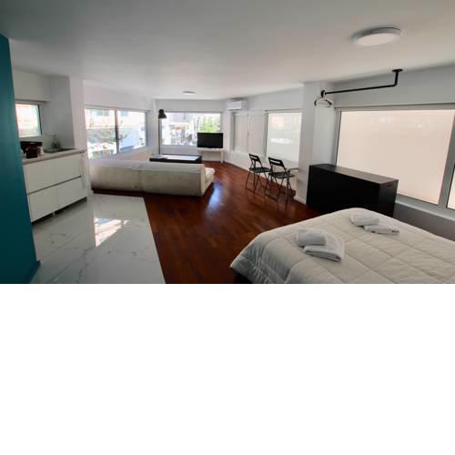 Maikon Luxury Aiolou Studio