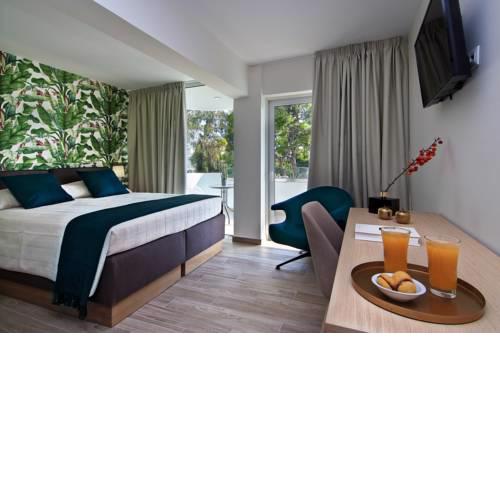 Maison 66, Riviera Hotels