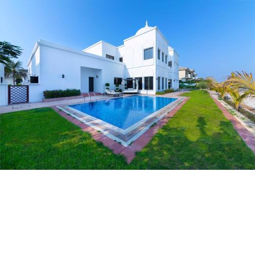 Maison Privee - 5 Stars Villa with Private Pool or Beach on Palm Jumeirah