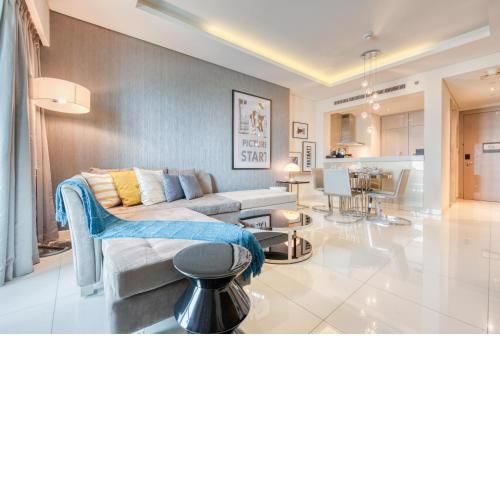 Maison Privee - Cool Dubai Apt next Burj Khalifa & Design District
