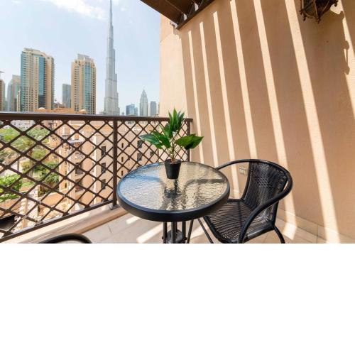 Maison Privee - Luxury Living Next to Dubai Mall & Burj Khalifa