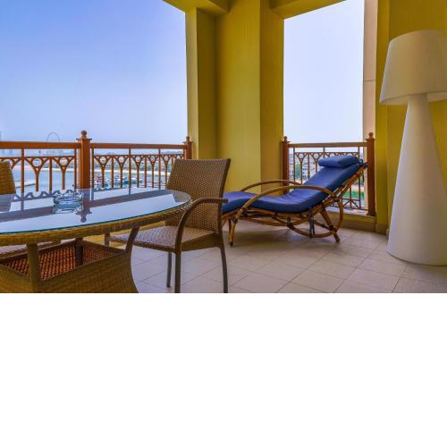 Maison Privee - Modern and Airy 2BR in Palm Jumeirah