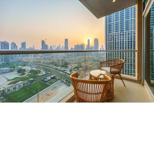 Maison Privee - Modern Chic Apt with Spectacular Downtown Views