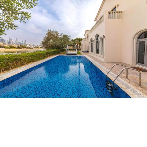 Maison Privee - Private Pool & Beach Access Villa with Cinematic Vws