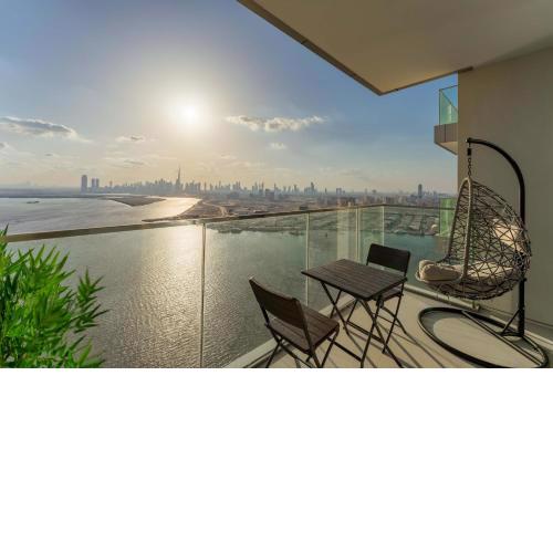 Maison Privee - Trendy Apt on the Creek w/ Superb Dubai Skyline Vw