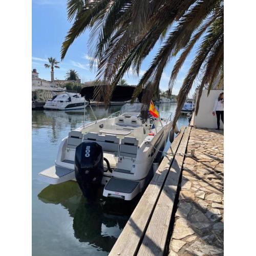 Maison sur canaux marina Empuriabrava avec suite balnéo Jacuzzi