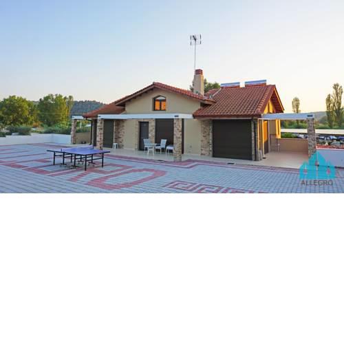 Maisonette Allegro