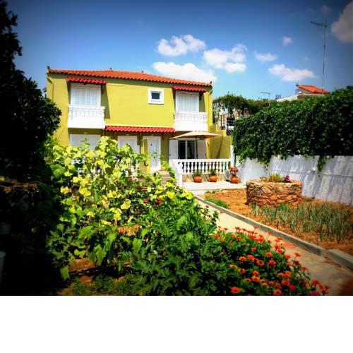 Maisonette in Eretria's Center