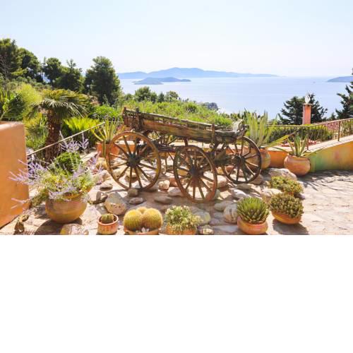 Majestic near sea Luxury private apartment Fire stunning view