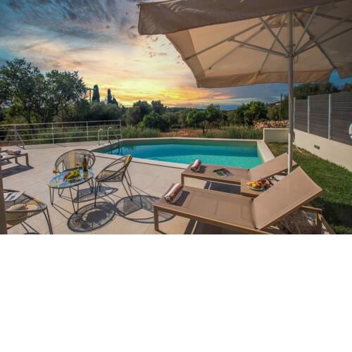 Majestic Stone Villa, Sea View Pool