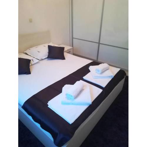 Makarska Beach Modern Apartment