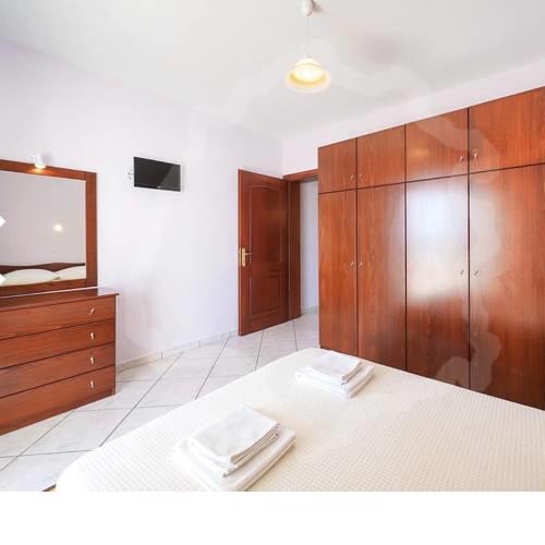 Makioulas apartments