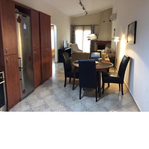 Makis Apartments Touzla