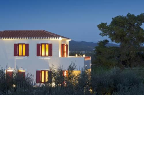 Makis Inn Resort