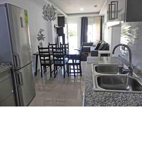 Málaga BENALMADENA PUERTO MARINA APARTAMENT RENTALS A 1 MINUTO DE LA PLAYA