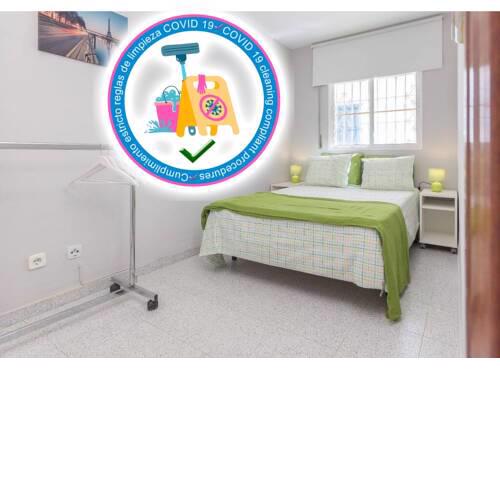 MalagaOnBeach 1 - Two bedrooms - up to 7 people - 10 meters beach