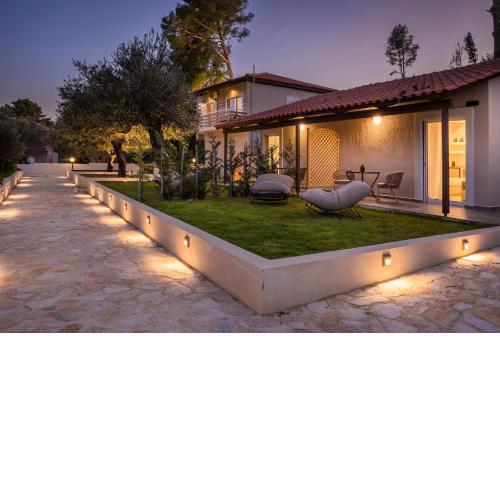 Malibu Suites & Apartments - Makris Yialos , Lassi