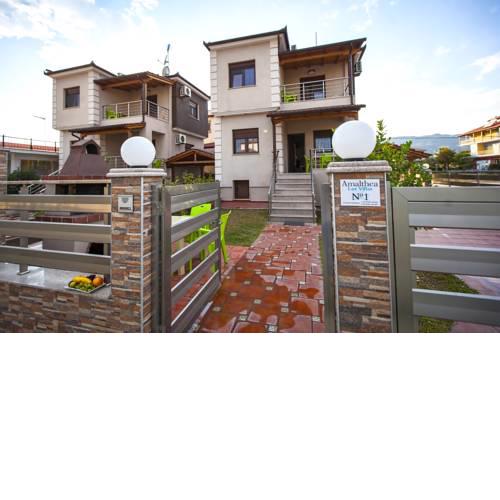 Αmalthea Lux Villas