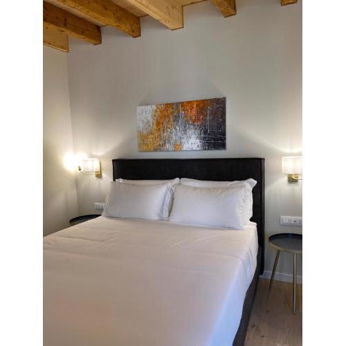 Malvezzi24 Boutique Rooms