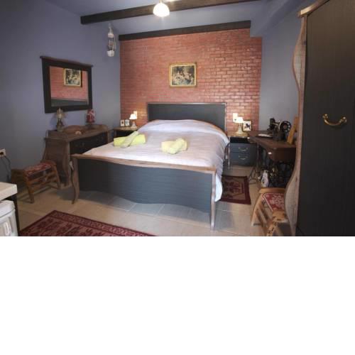 Mama's Cozy Room 1