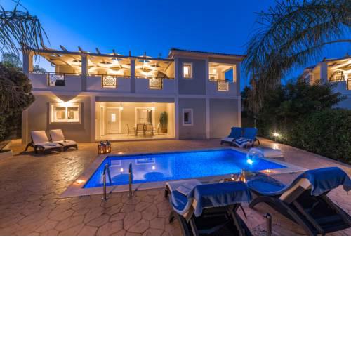 Mamfredas Luxury Resort