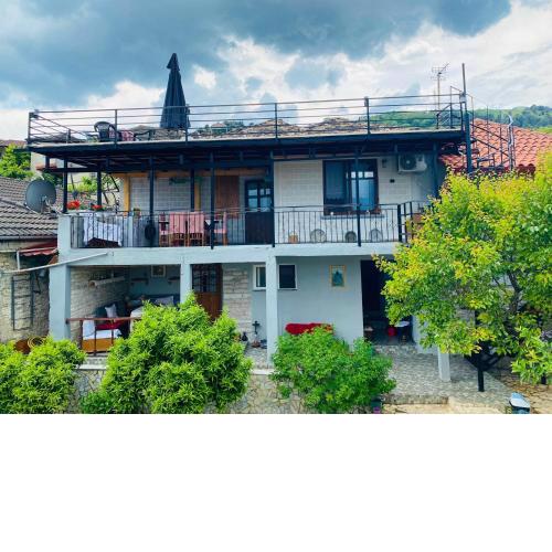 "Mani Guest House"