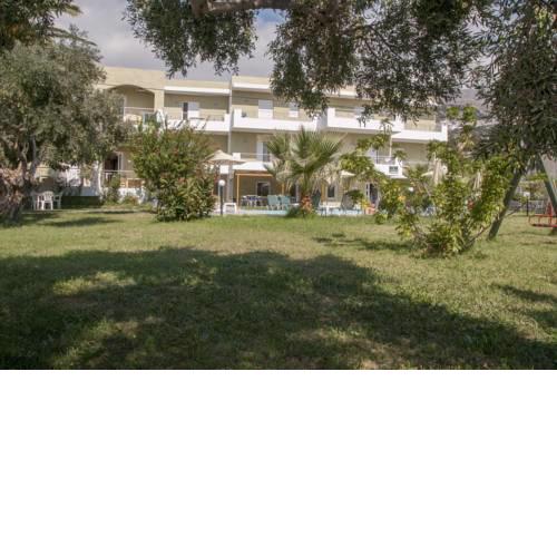 Manolis Apartments