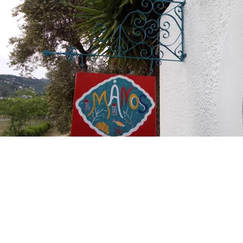 Manos Apartments