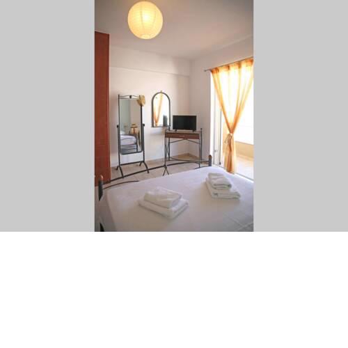 Manos Seaside Apartment *Free Parking *A/C