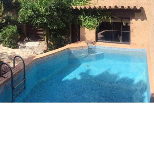 Mansion with 3 bedrooms in PalauSator with private pool and enclosed garden